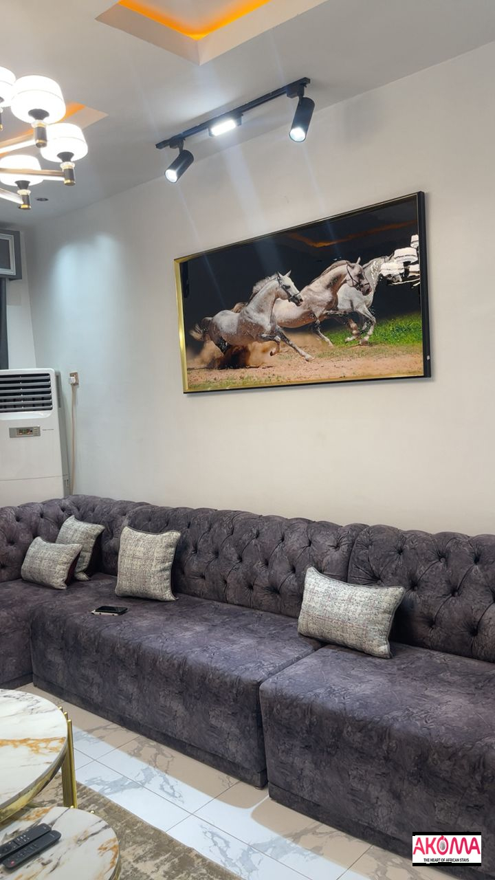 Divinecrest Luxury Apartment