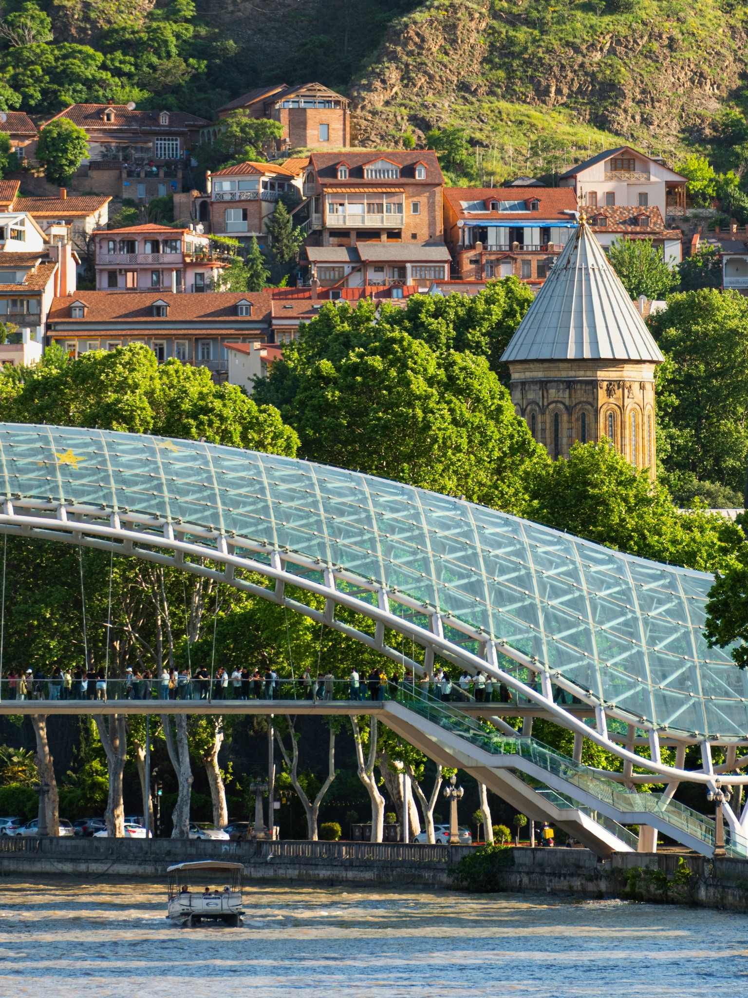 Amazing Destinations That Feel Expensive (Even When They’re Surprisingly Affordable)